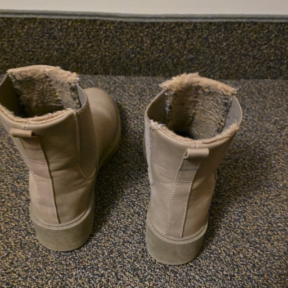 Ardene Beige Winter Boots